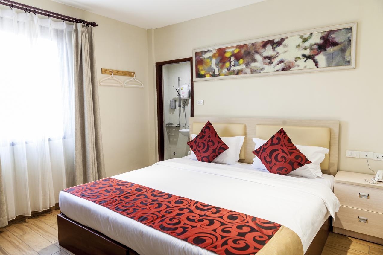 Central Boutique Hotel Vientiane Exteriör bild